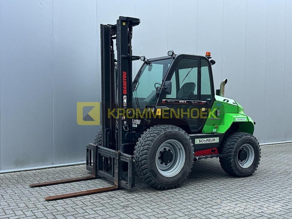 Manitou M30-4 Terrenggående gaffeltruck