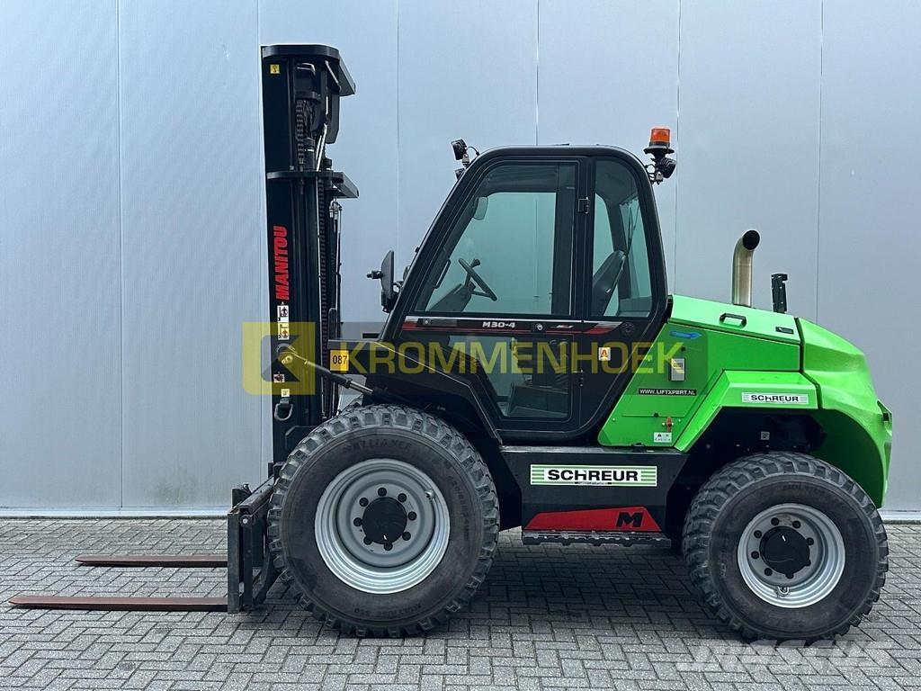 Manitou M30-4 Terrenggående gaffeltruck