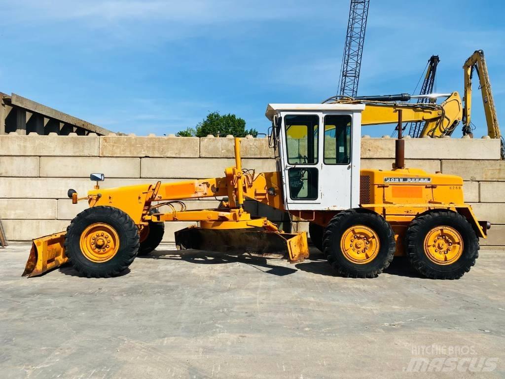 John Deere 570 A Veihøvler