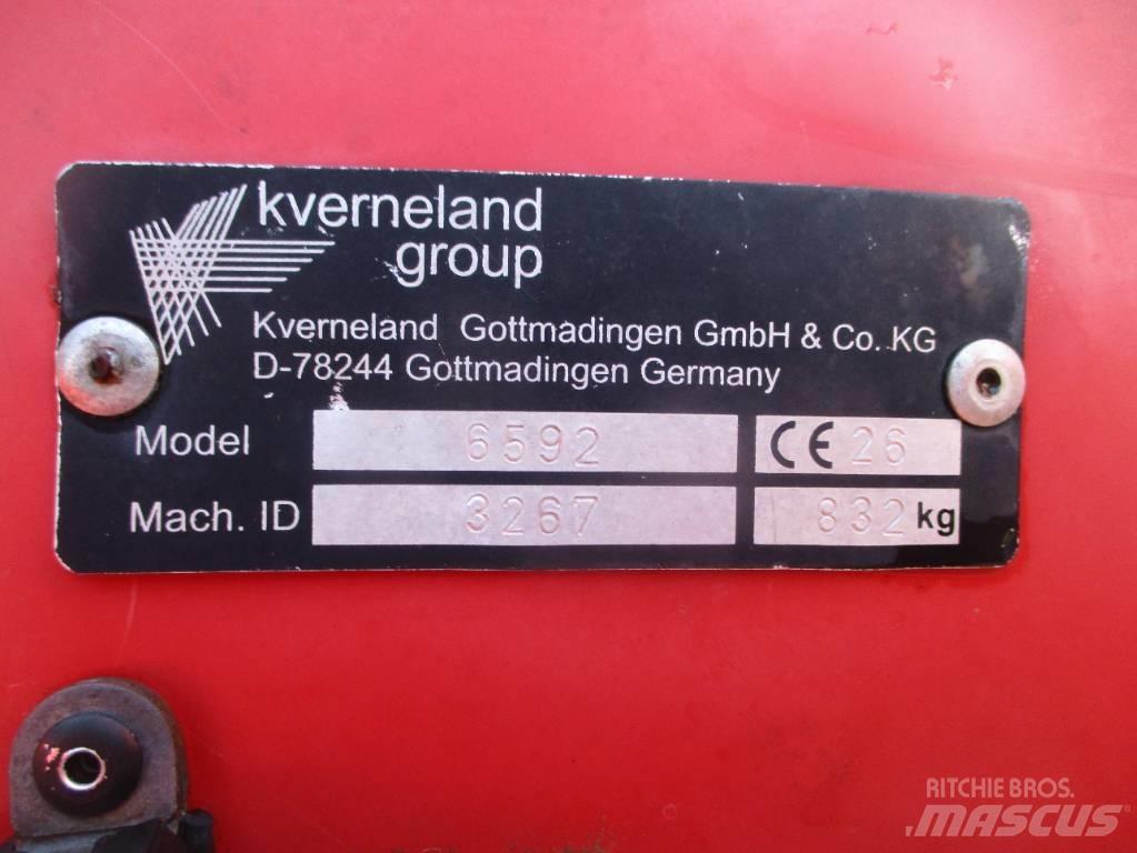 Kverneland Fanex 683 Raker og høyvendere
