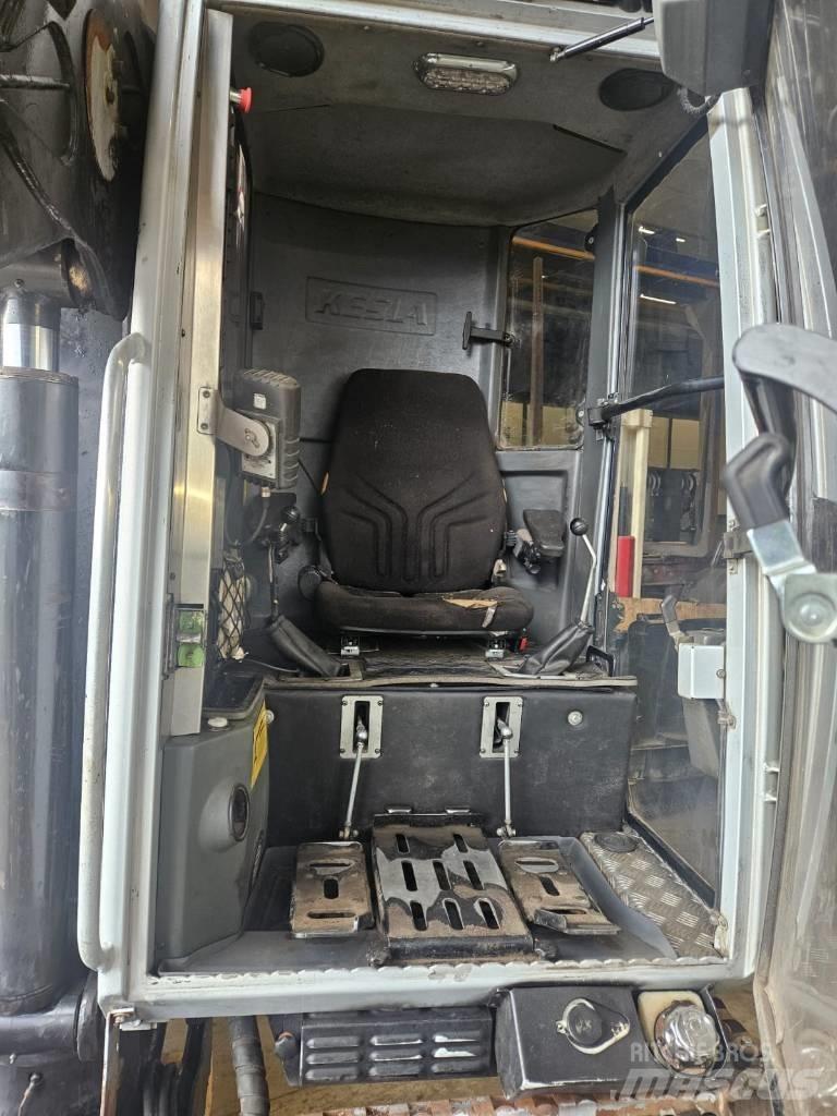 Kesla 2110T Tømmerkraner