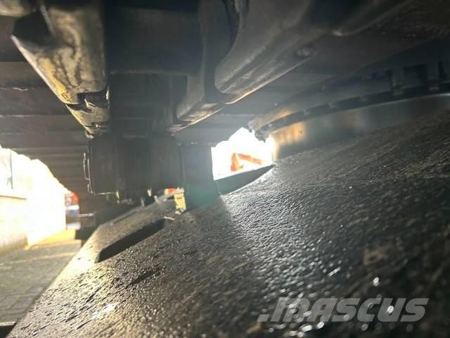 Hitachi ZX 210 LC-5B Beltegraver