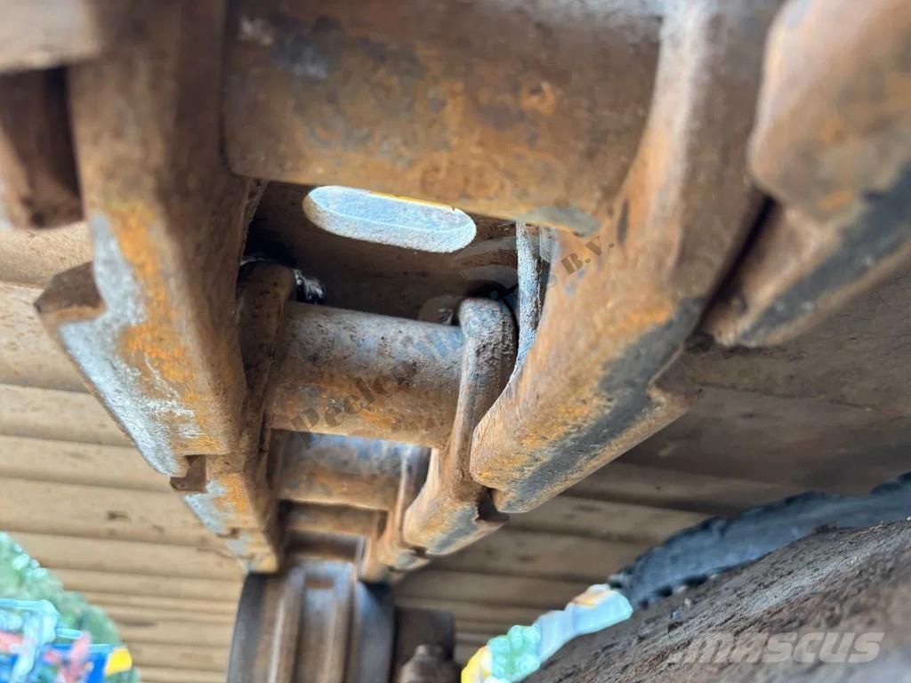 JCB 260 LC Beltegraver