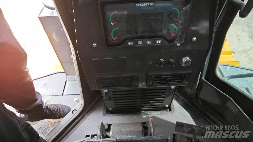 Shantui SD 22 Dozere Beltegående