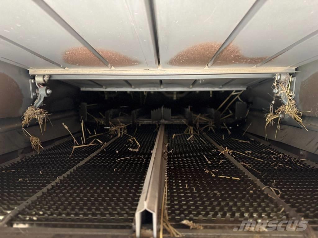 CLAAS Medion 340 Skurtreskere