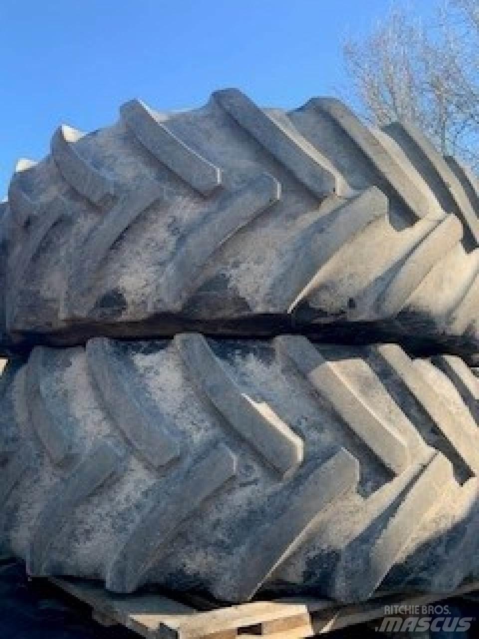 Mitas 680/80R42 Dekk, hjul og felger