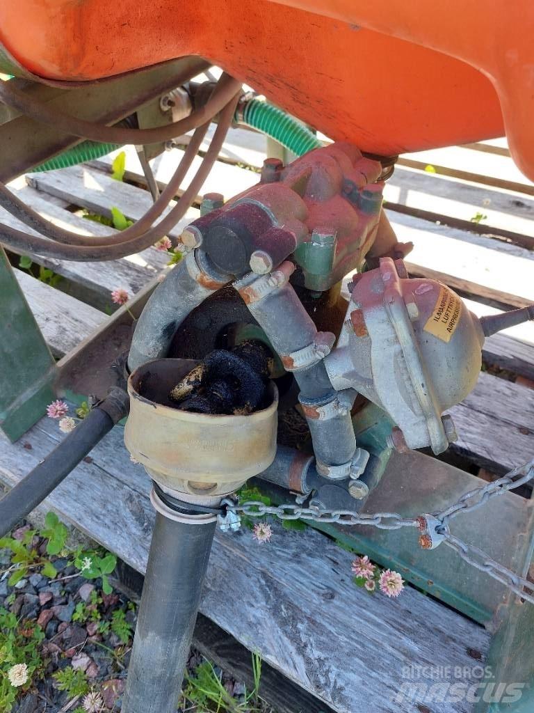 Eho 900l/12m 3-punktmonterte Sprøyter