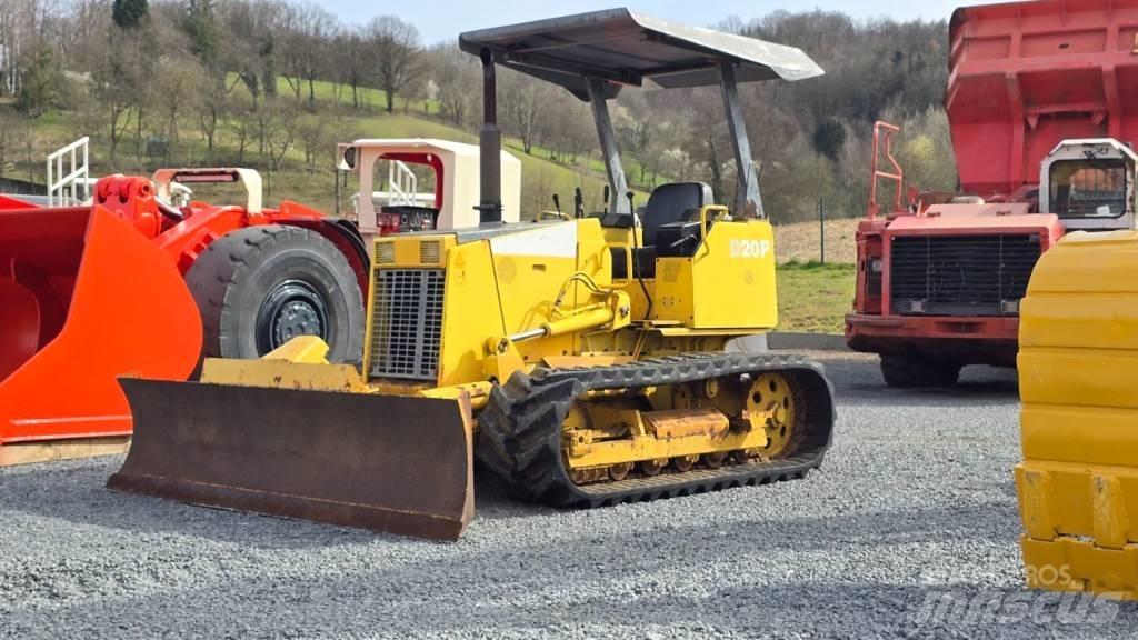 Komatsu D20P-7 Dozere Beltegående