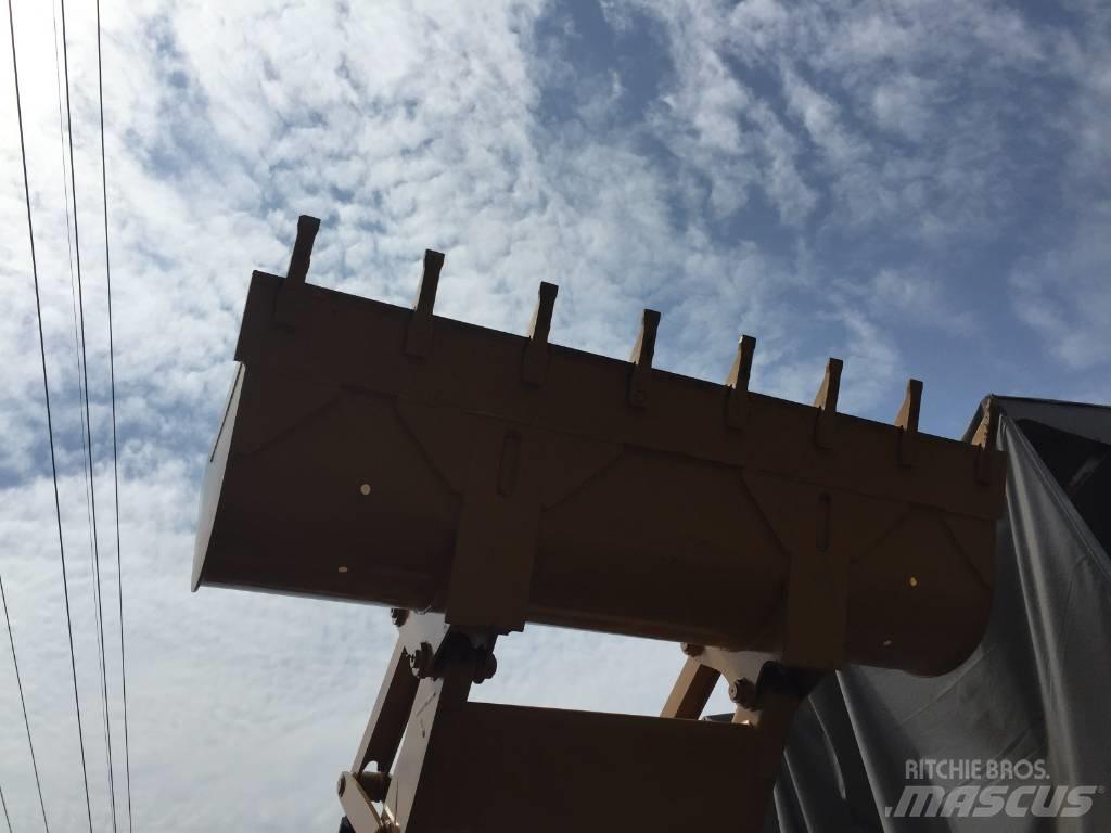 CAT 416 E Traktorgravere