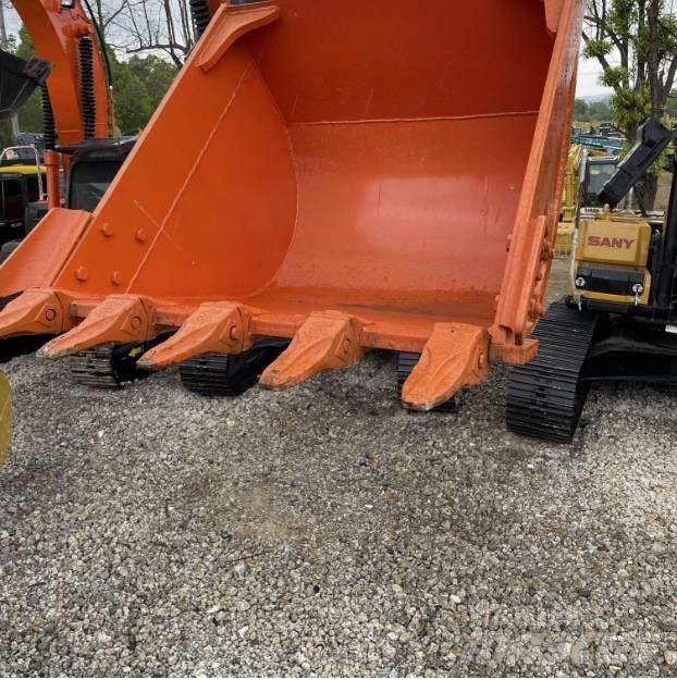 Hitachi ZX200 Beltegraver
