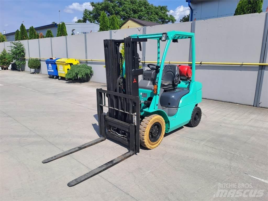 Mitsubishi FG25N Propan trucker