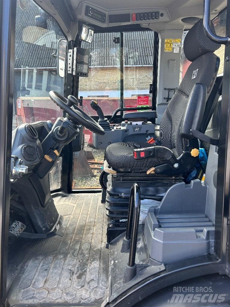 CAT 906 Hjullastere