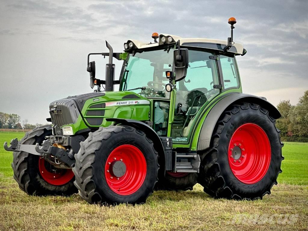 Fendt 211S Vario Traktorer