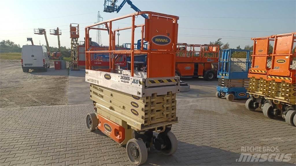JLG 2630ES Sakselifter
