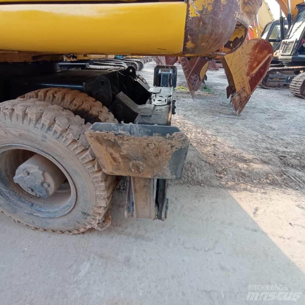 Komatsu PC150W-6 Hjulgravere
