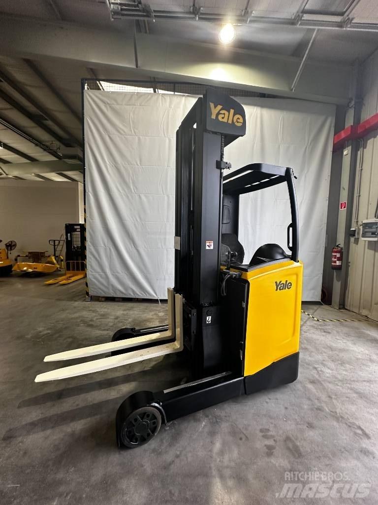 Yale MR16 Skyvemasttruck