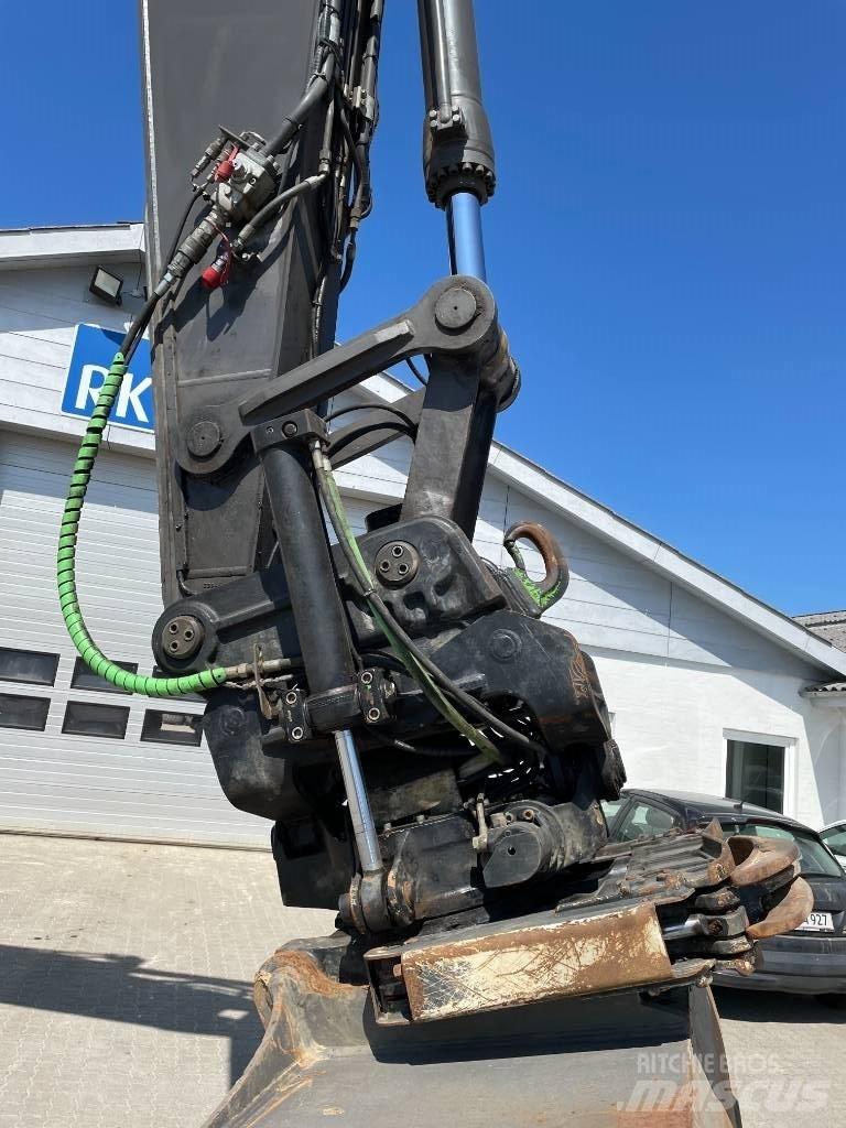 Volvo EC 250 E Beltegraver