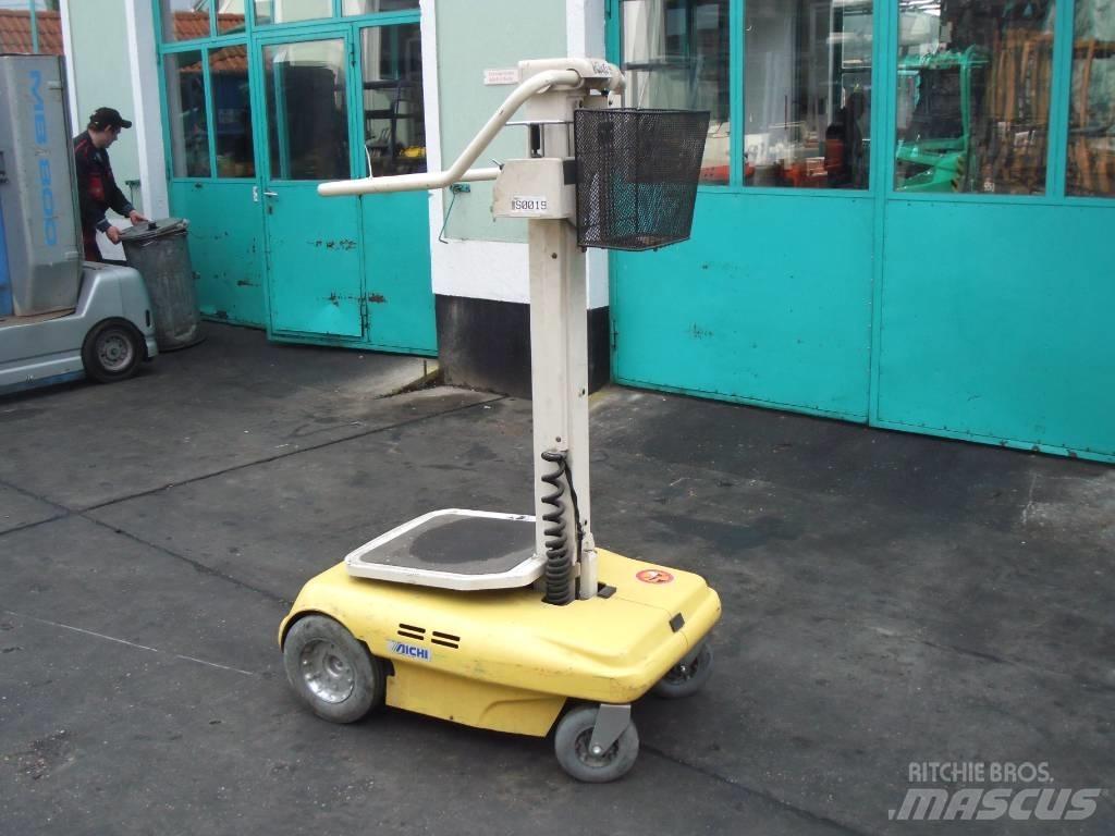 Aichi SX015      V-1650 Personløftere