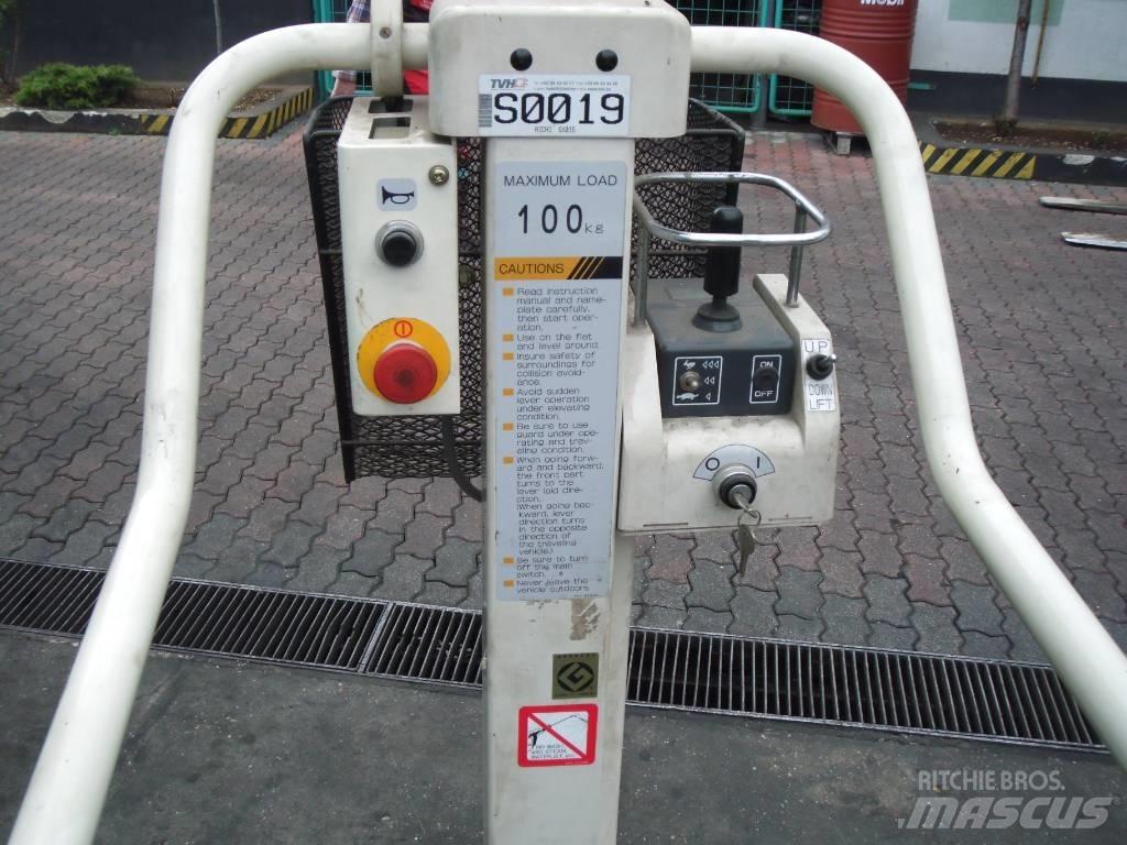 Aichi SX015      V-1650 Personløftere