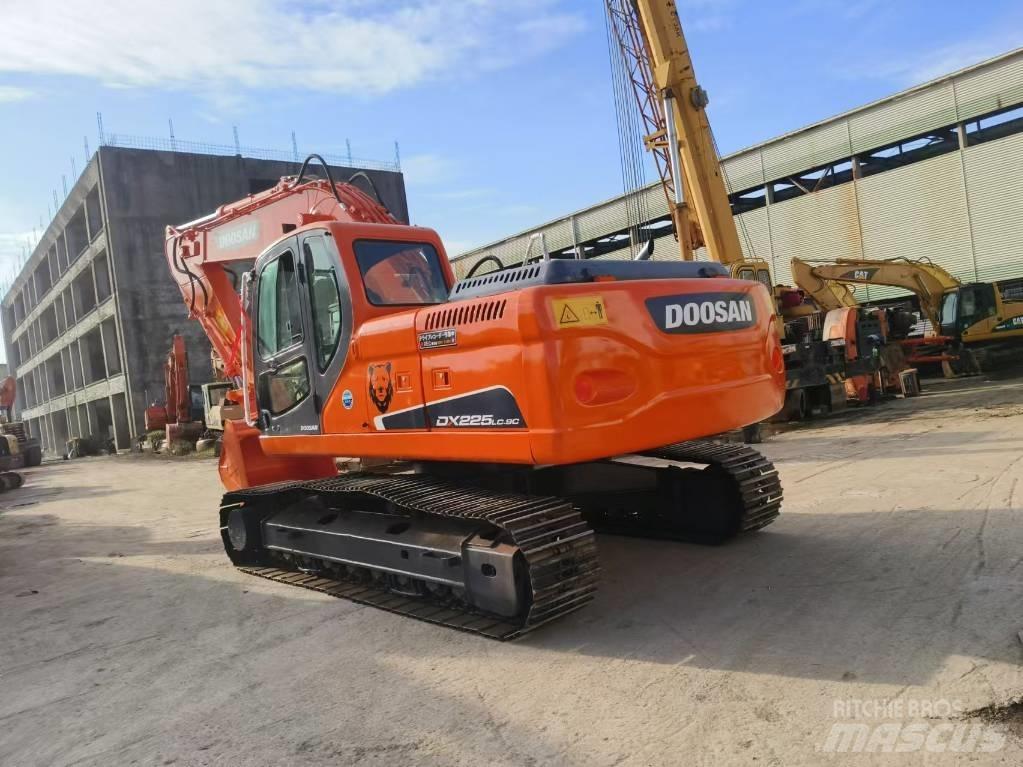 Doosan DX 225 Beltegraver