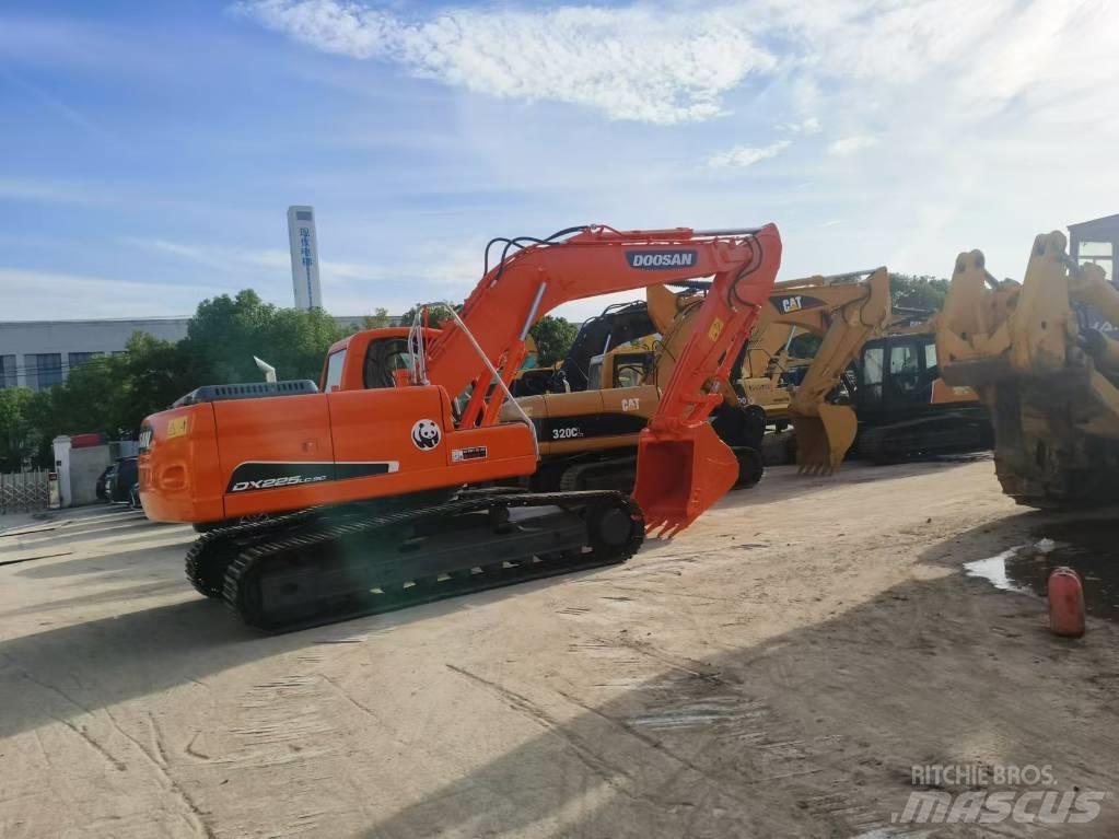 Doosan DX 225 Beltegraver