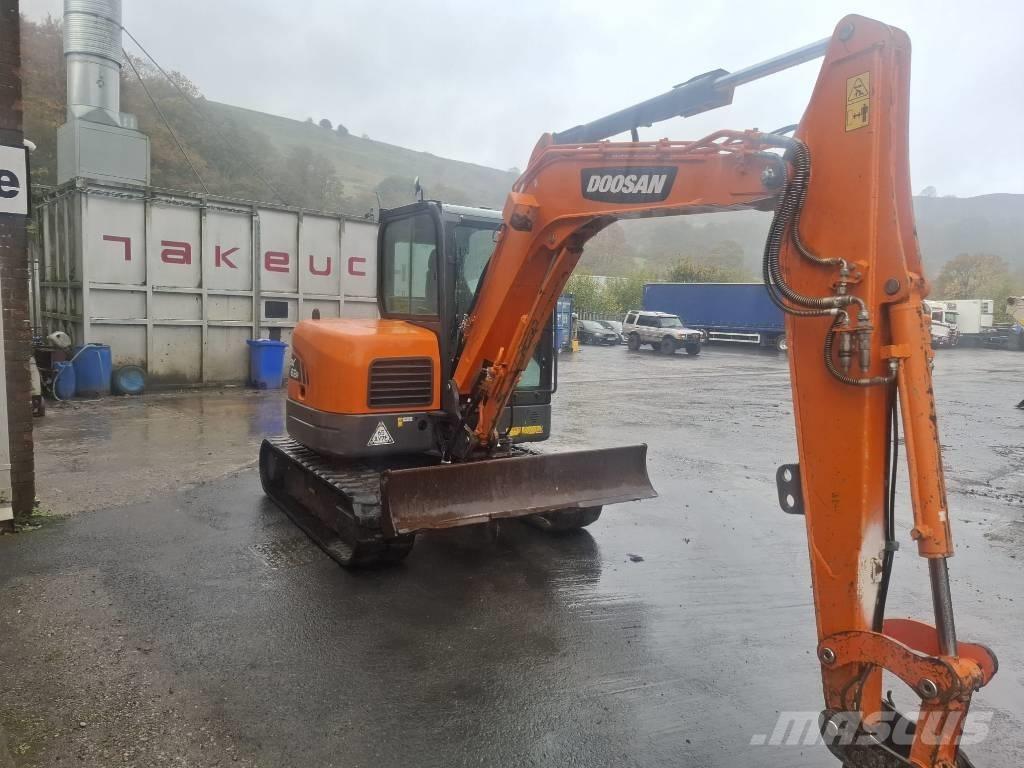 Doosan DX 62 R-3 Minigravere <7t