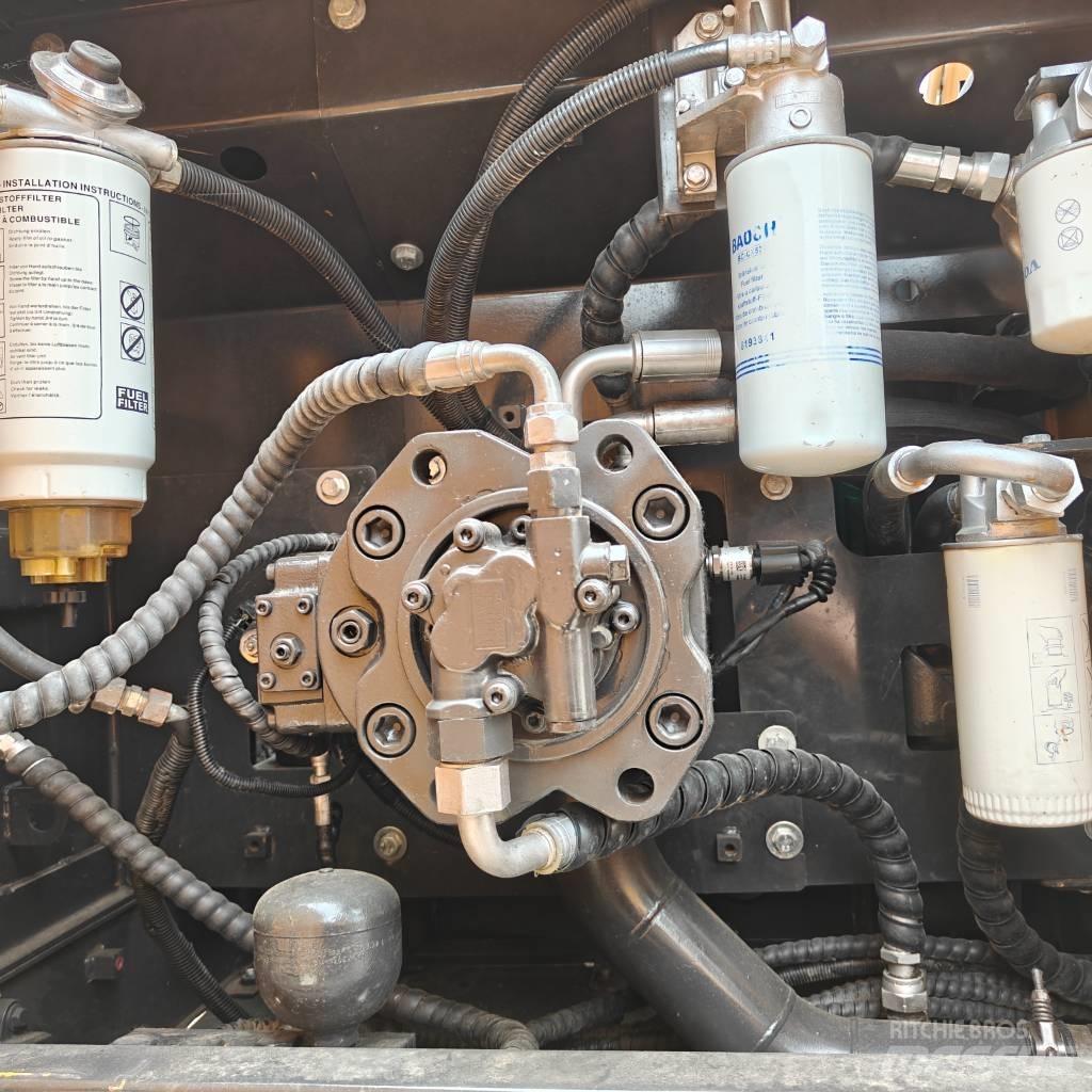 Volvo 220D Beltegraver