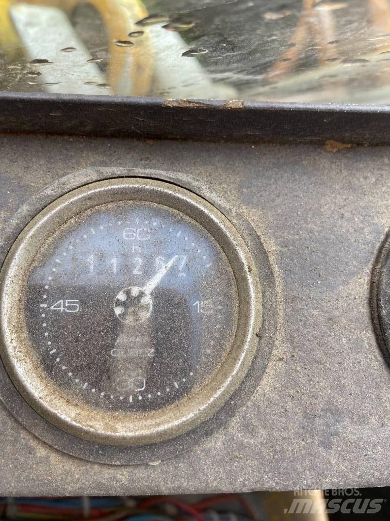 Menzi Muck 6000 T Spesialtilpassede gravemaskiner