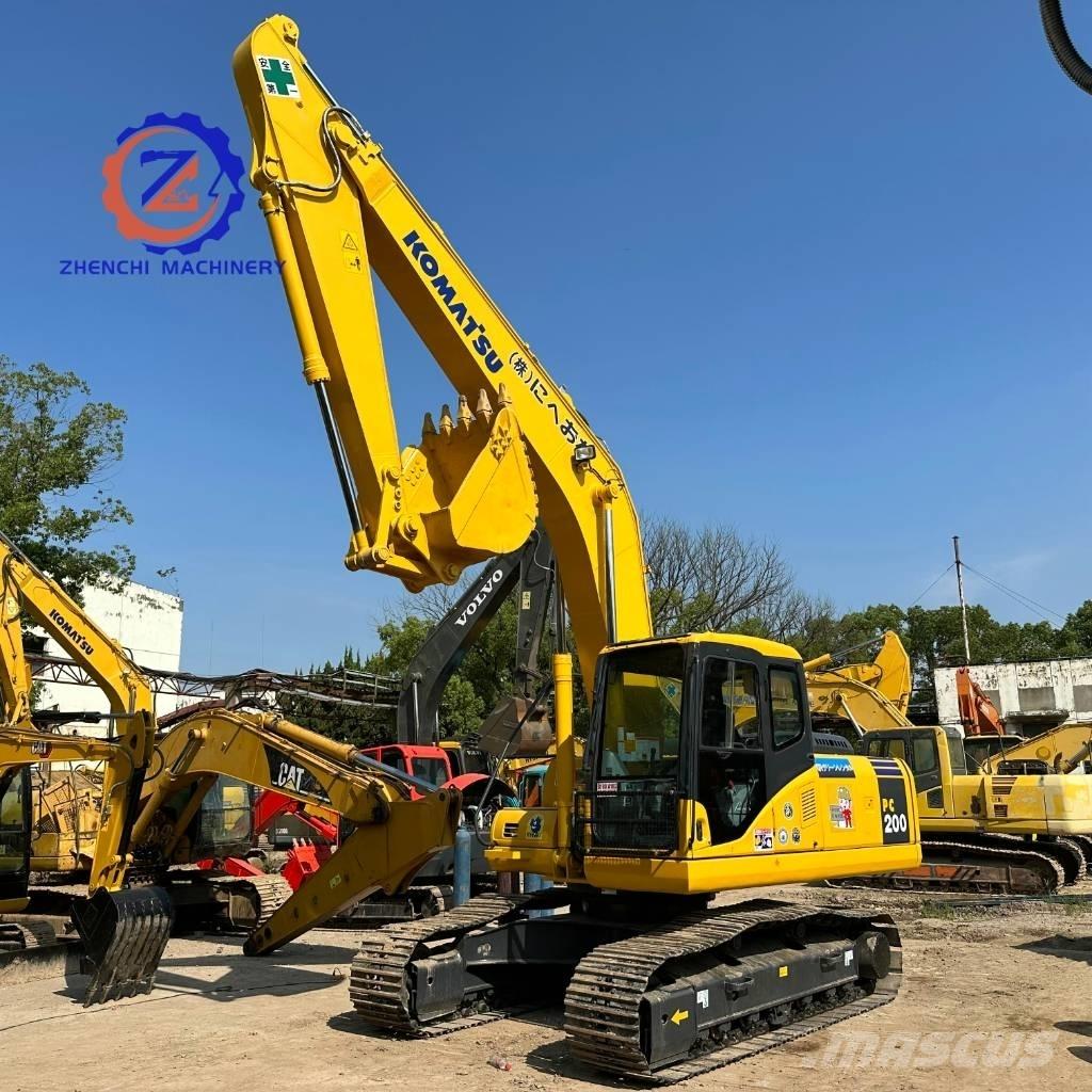Komatsu PC 200-7 Beltegraver