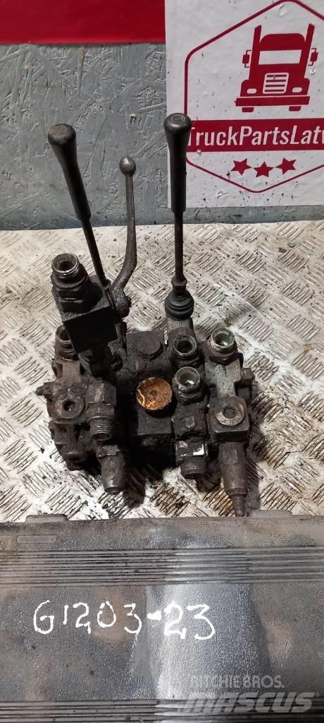 Scania 93 divider Hydraulikk