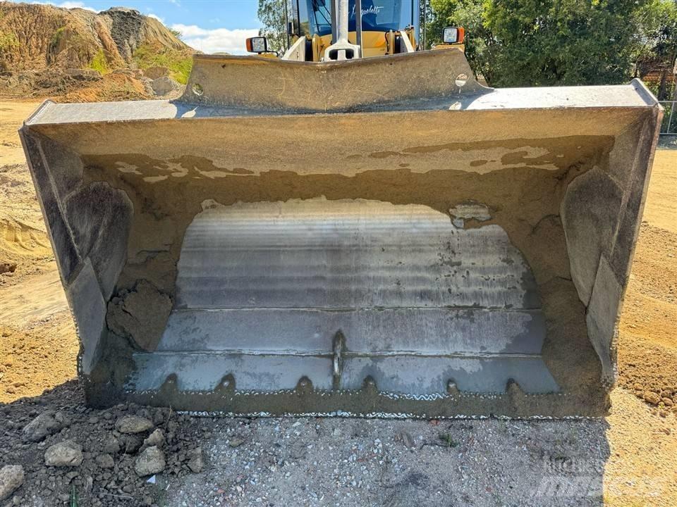 Volvo L 90 F Hjullastere