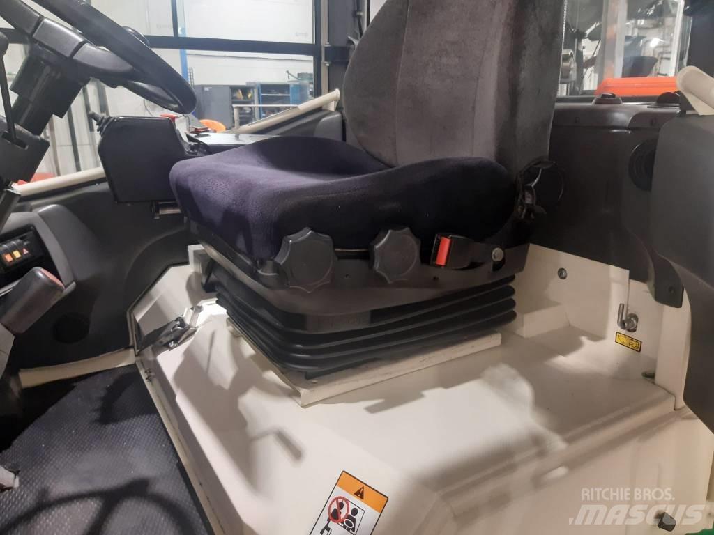 Mitsubishi FD50K Diesel Trucker