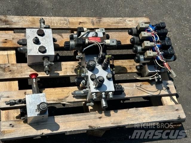 SkyJack SJ 8831 Sakselifter