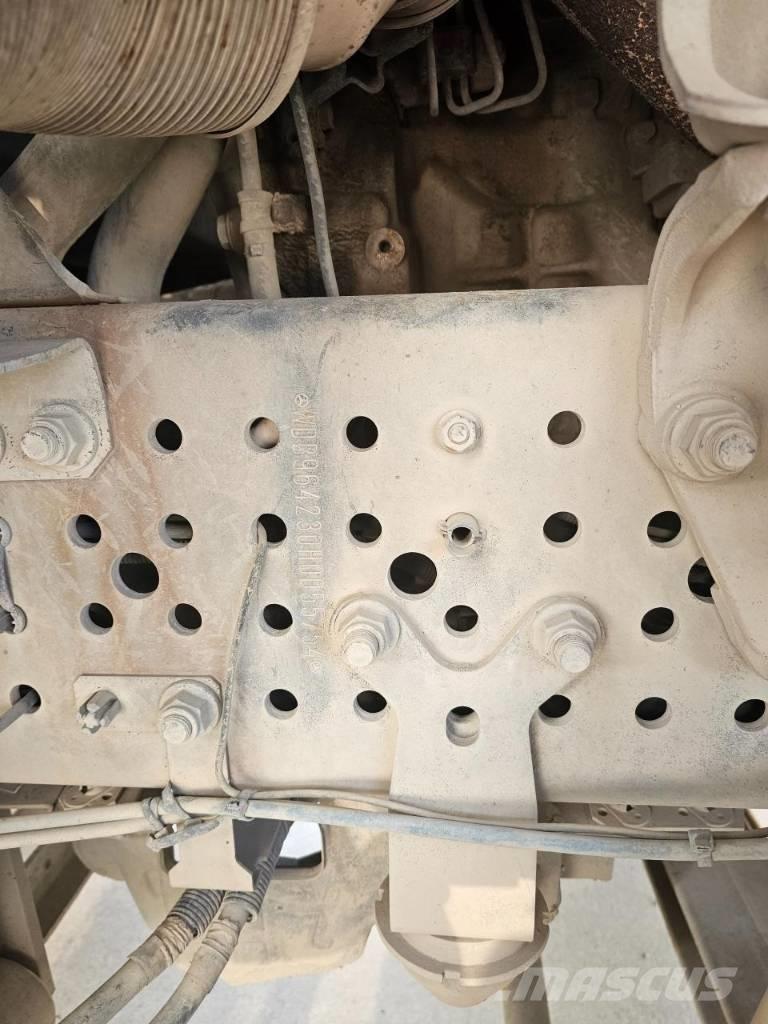 Mercedes-Benz 3951 Mini dumpere