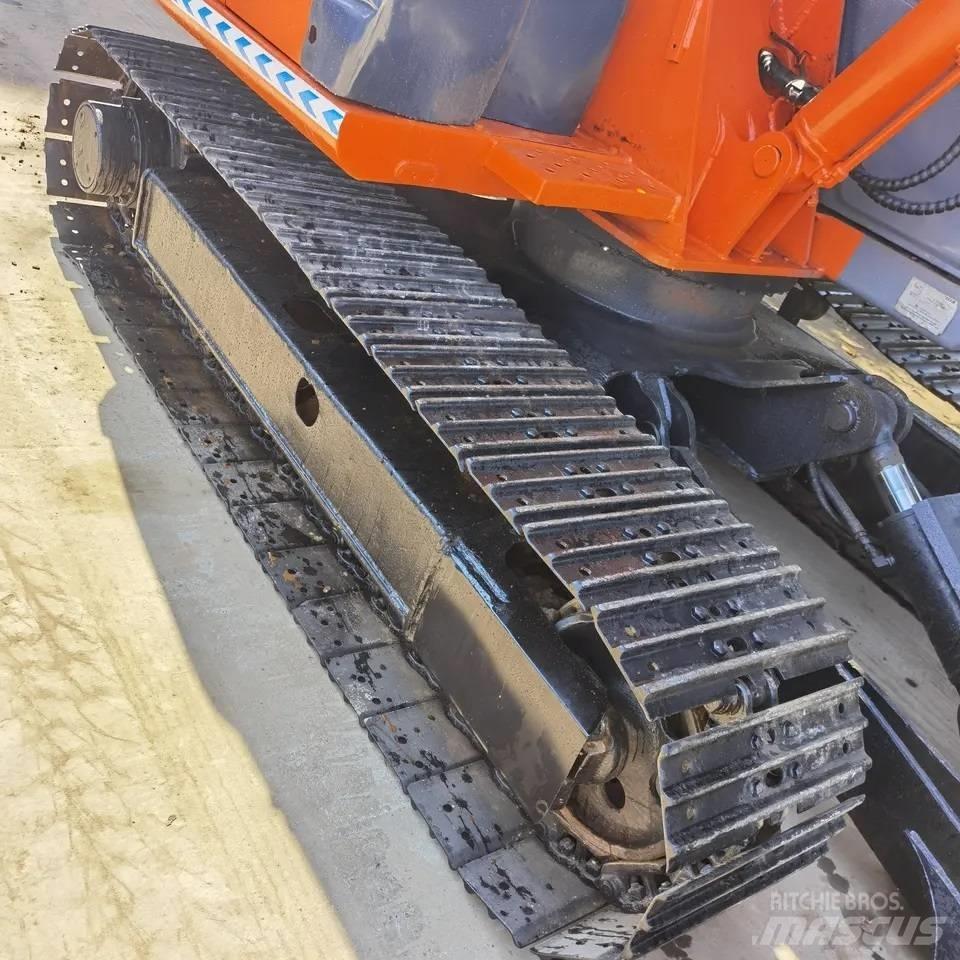 Hitachi ZX70 Beltegraver