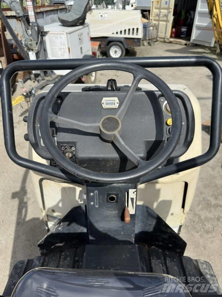 Ingersoll Rand DD 16 Hjullaster til komprimering