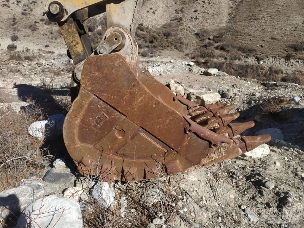 CAT 330D2 L Beltegraver