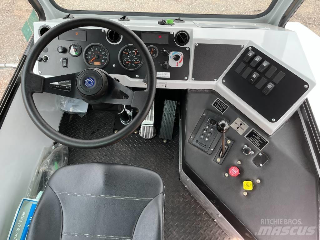 Capacity TJ5000 DOT Terminaltraktor