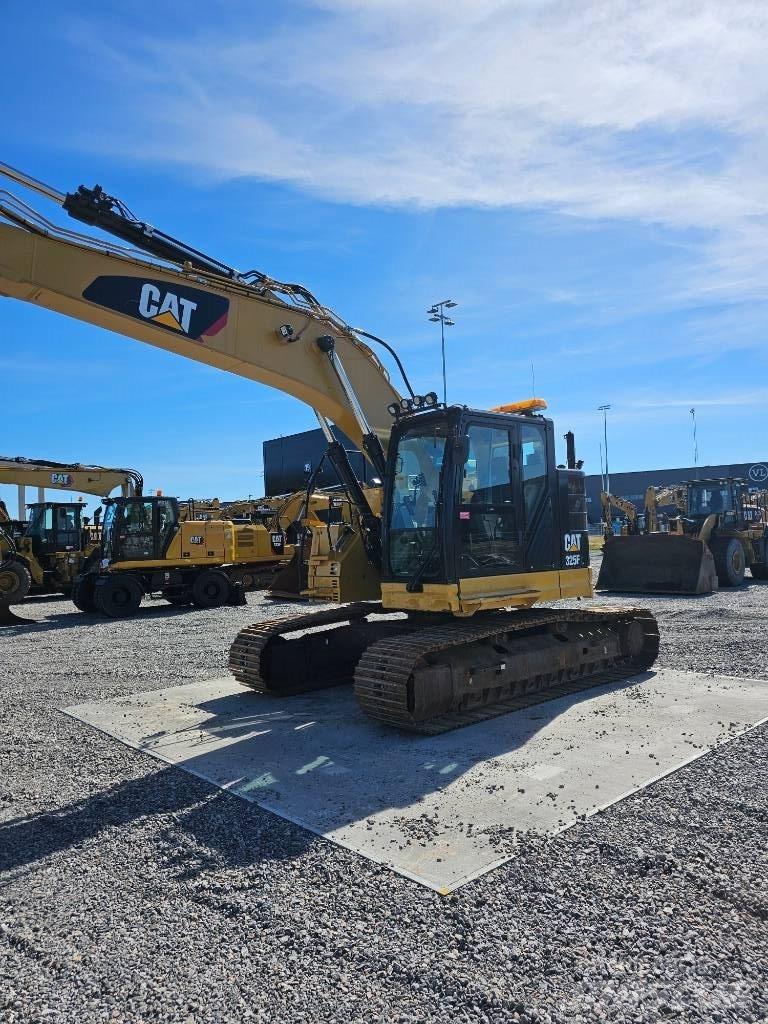 CAT 325 F Beltegraver
