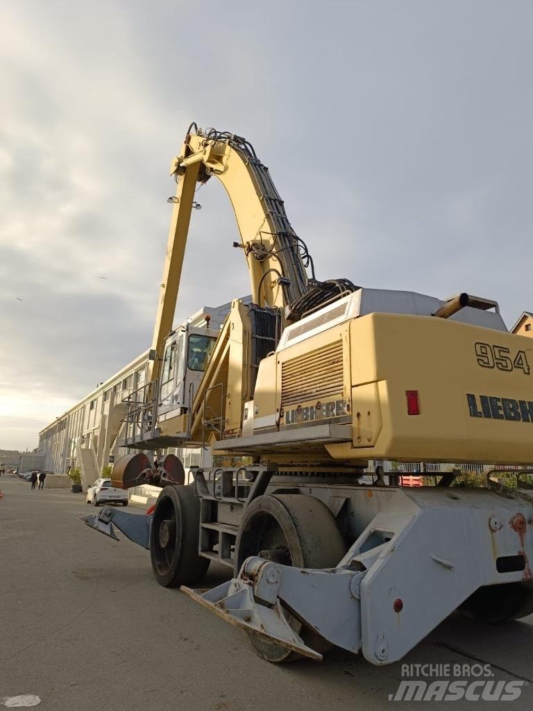 Liebherr A 954 B HD Gravemaskiner for avfallshåndtering