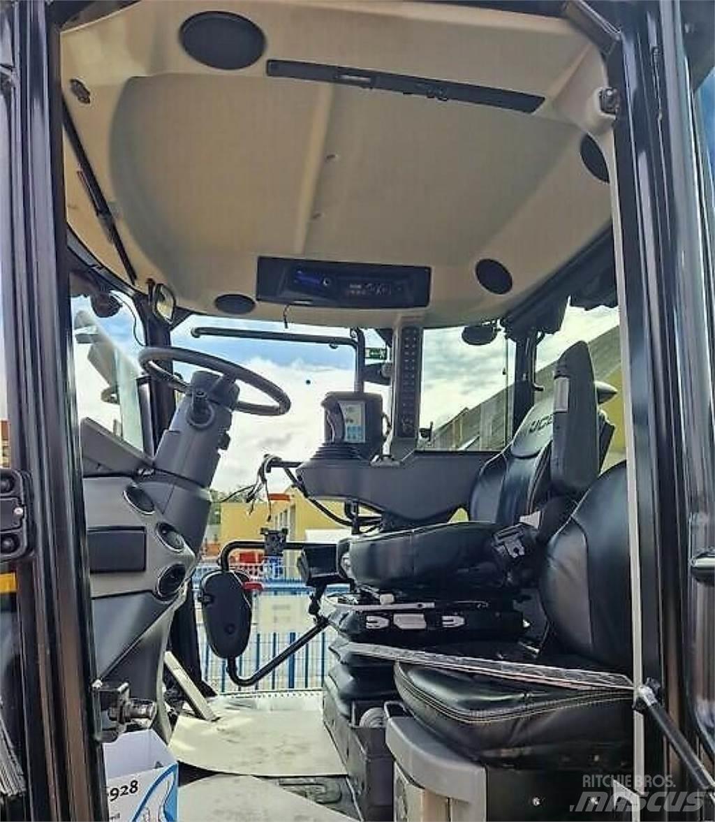 JCB 4220 Fastrac Traktorer