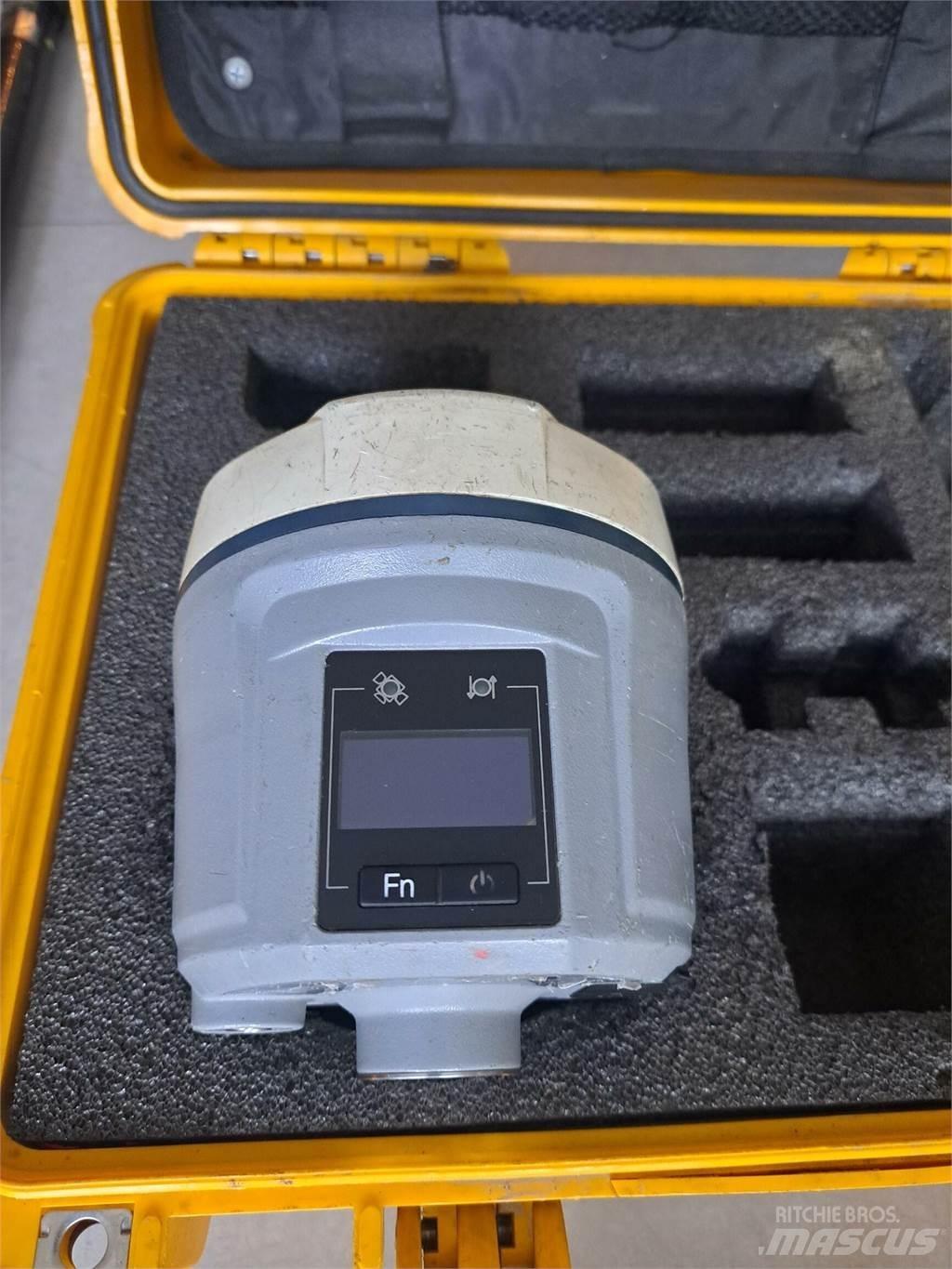  CHC i80 GNSS Instrumenter, måle- og automatiseringsutstyr