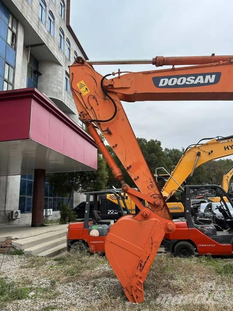 Doosan DH 210 W-7 Hjulgravere