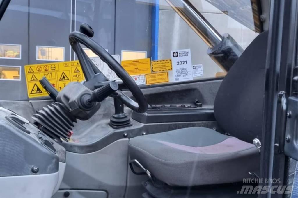 CAT TH 414 Teleskoplastere