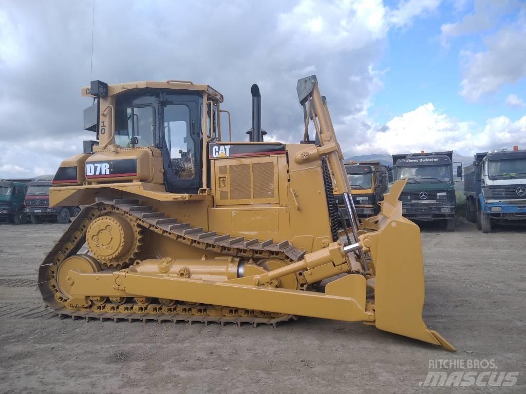 CAT D 7 R Bulldosere