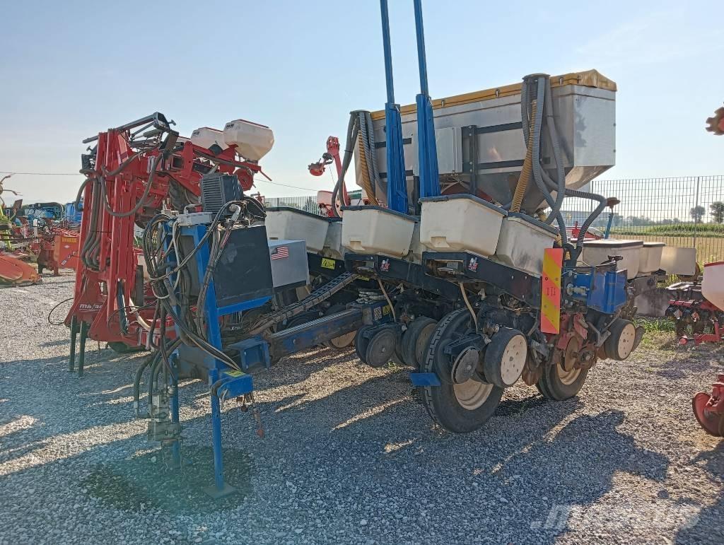 Kinze 3000 Sette- og Plantemaskiner