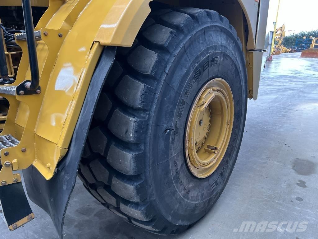 CAT 745 Rammestyrte Dumpere