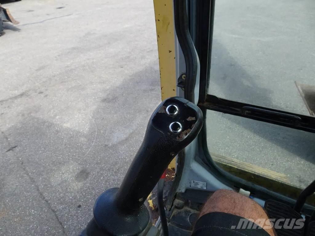 New Holland E195 Beltegraver