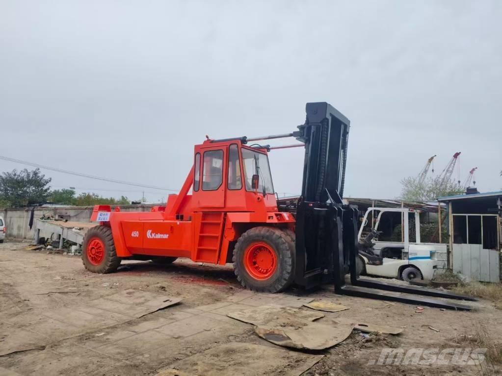 Kalmar DCF 420-12 Diesel Trucker