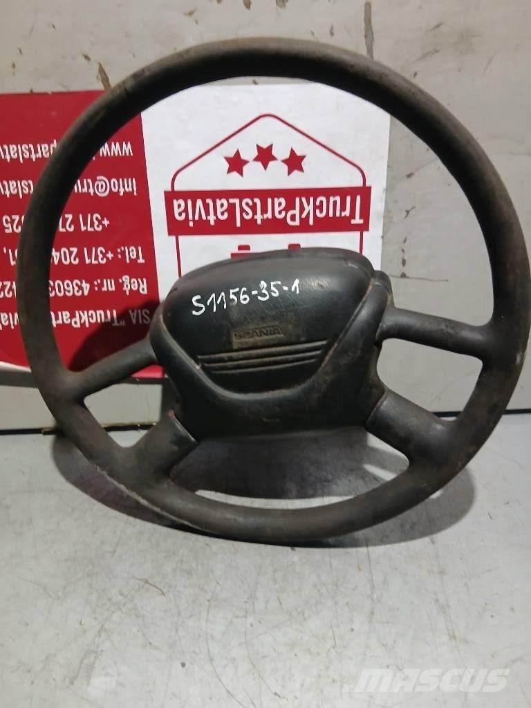Scania 144    1327026 Førerhus og Interiør